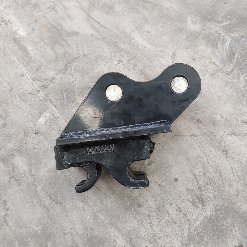 Quick Hitch: Attachment for TYPHON Mini Excavators USA